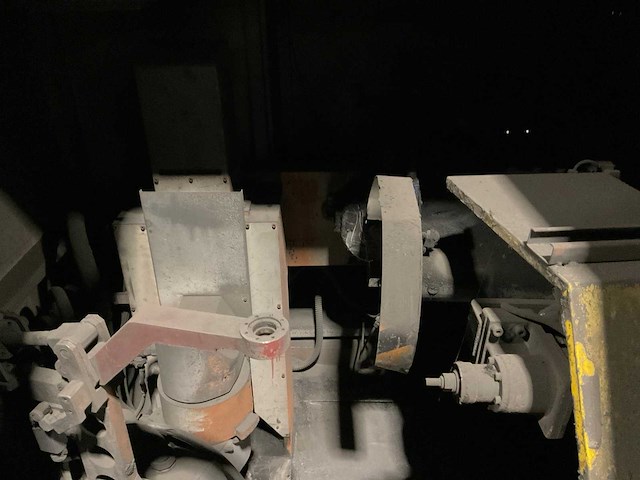 Koyama narc mini 400 slijp- en afbraammachine - afbeelding 3 van  13