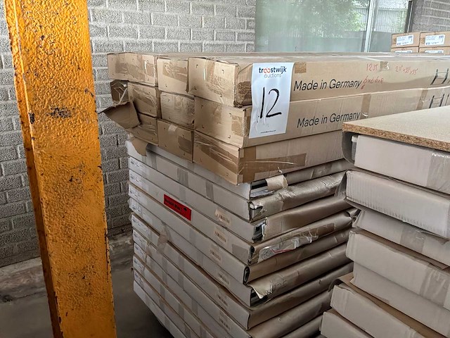 Kozijn & deur (12x) - afbeelding 1 van  4