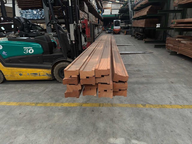 Kozijn hout sapelie mahonie 6000mm (15x) - afbeelding 3 van  3