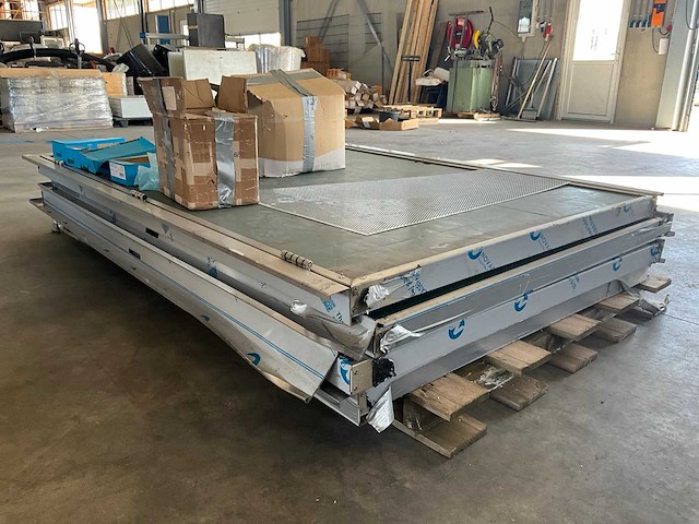 Kozijn met deur (4x) - afbeelding 3 van  3