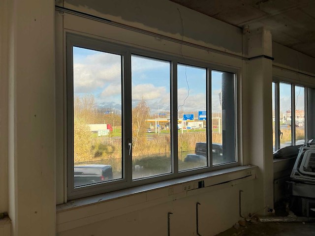 Kozijn met raam antraciet(2,92x1,58 mtr) - afbeelding 8 van  10