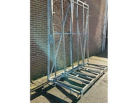 Kozijnenbok 240x120x295cm v.v. hijsogen en heftrucksledes - afbeelding 4 van  4