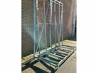 Kozijnenbok 240x120x295cm v.v. hijsogen en heftrucksledes - afbeelding 4 van  4