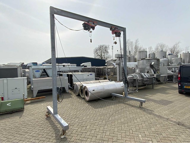 Kraan hijsbok met kettingtakels - afbeelding 1 van  7