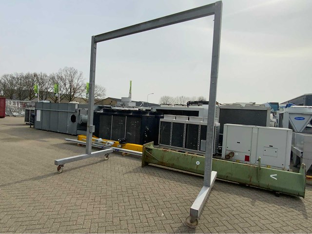 Kraan hijsbok met kettingtakels - afbeelding 1 van  7