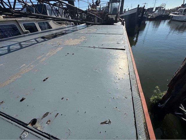 Kraanschip - afbeelding 25 van  36