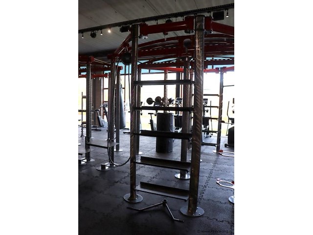 Krachtstation - 2 stuks - 440x440x253cm - afbeelding 3 van  18