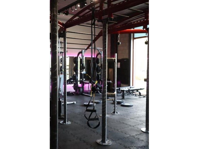 Krachtstation - 2 stuks - 440x440x253cm - afbeelding 6 van  18