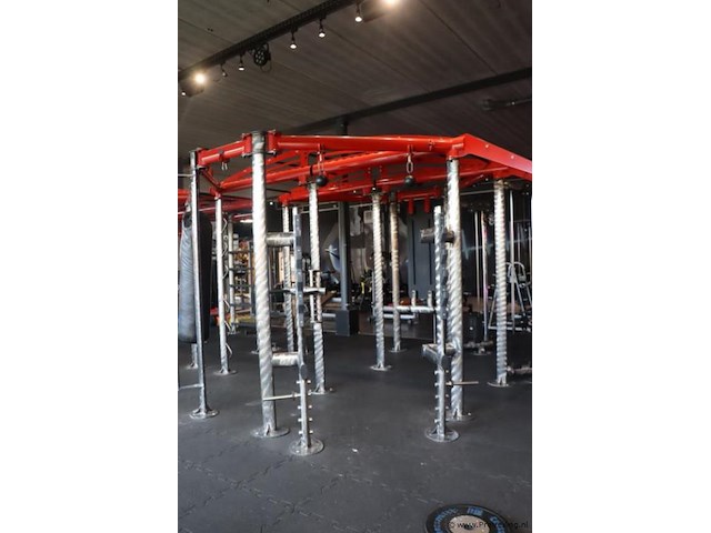 Krachtstation - 2 stuks - 440x440x253cm - afbeelding 11 van  18