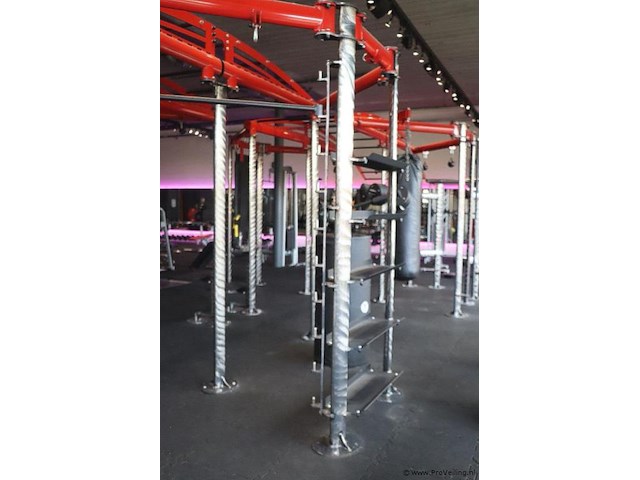 Krachtstation - 2 stuks - 440x440x253cm - afbeelding 15 van  18