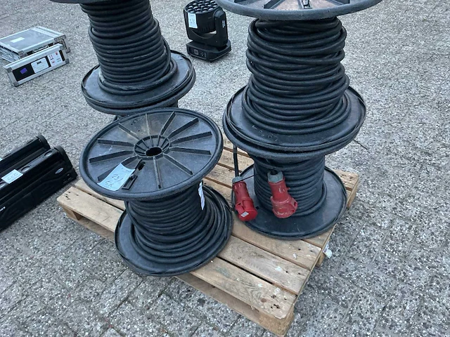 Krachtstroom kabel 32a titanex 5g6 50 meter op haspel (5x) - afbeelding 2 van  2