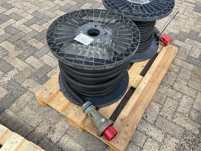 Krachtstroom kabel op haspel, 125a - afbeelding 1 van  2