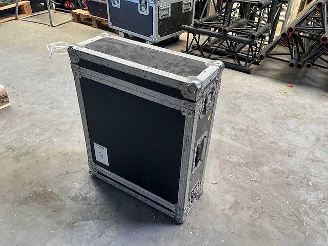 Krachtstroom verdeler in flightcase - afbeelding 8 van  8
