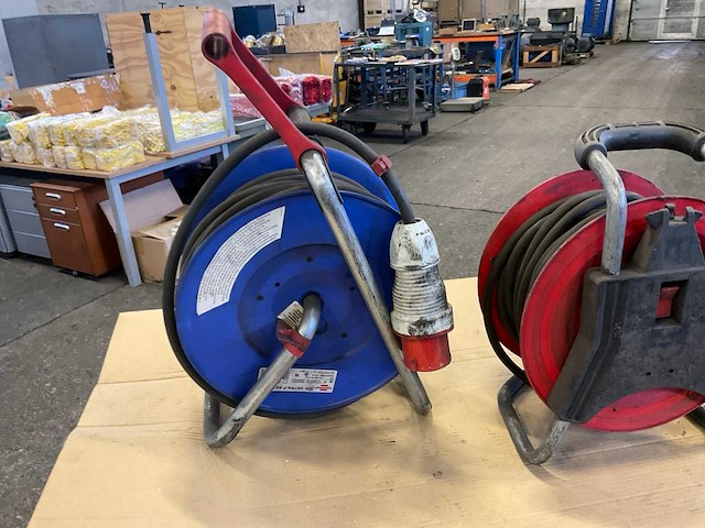 Krachtstroom verlengkabelhaspel (2x) - afbeelding 4 van  5