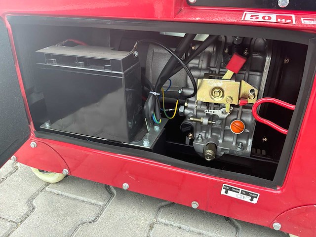 Kraft 13000w noodstroomaggregaat - afbeelding 5 van  6