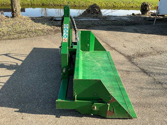 Krafter - hydraulische grondbak tractor - afbeelding 10 van  15