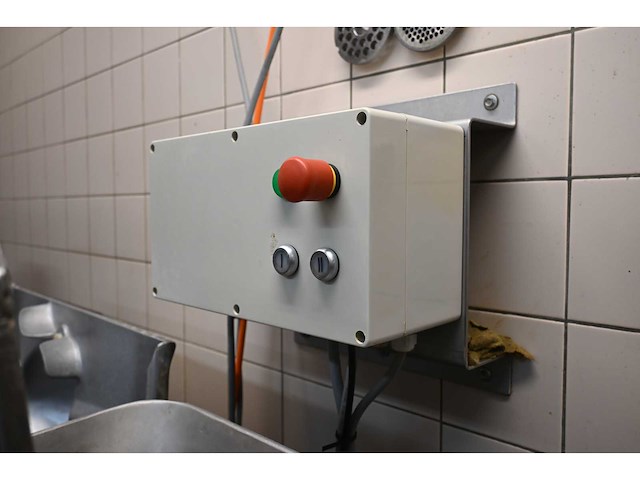 Krämer & grebe wetter zwilling vleeswolf- en cuttermachine - afbeelding 3 van  4