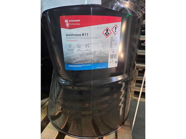 Kramp antivries k11 concentraat “208 ltr” (2x) - afbeelding 1 van  2