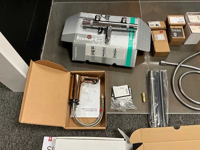 Kranen en kraanonderdelen - afbeelding 7 van  7