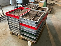 Krat à circa 60 steenstrips (44x) - afbeelding 1 van  3