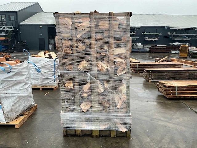 Krat gekloofd hout (1,80 m3) - afbeelding 3 van  9