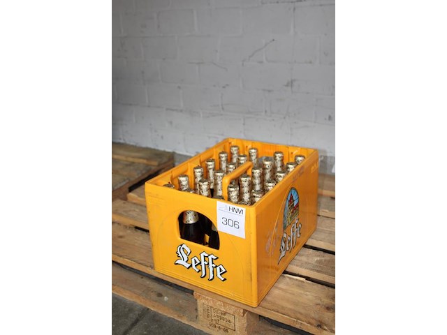 Krat leffe blond. tht 5-27. - afbeelding 2 van  2