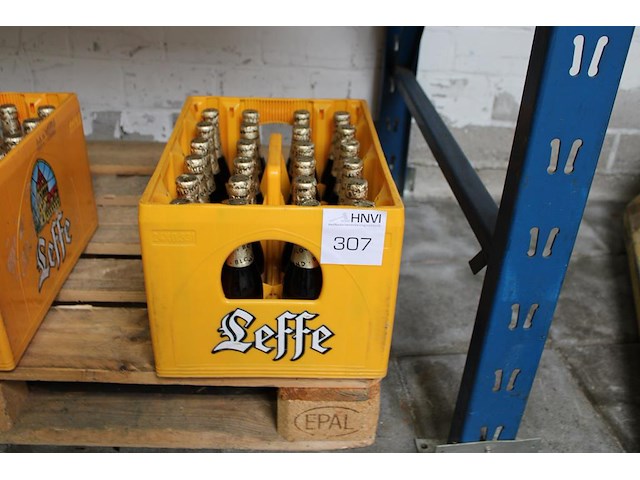 Krat leffe blond. tht 5-27. - afbeelding 1 van  2