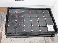 Krat met accu's bb type hr5.5-12, totaal 30 stuks. - afbeelding 1 van  4