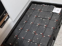 Krat met accu's bb type hr5.5-12, totaal 30 stuks. - afbeelding 2 van  4