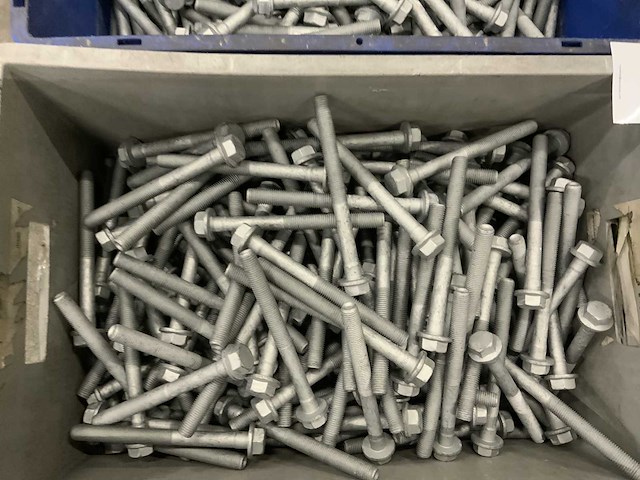 Krat met bevestigingsmateriaal (4x) - afbeelding 1 van  7