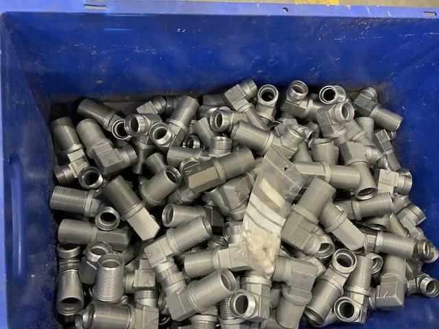 Krat met bevestigingsmateriaal (4x) - afbeelding 6 van  10