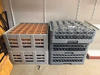 Krat met glaswerk (5x)