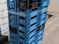 Kratten - 36 stuks op onderwagen - afbeelding 1 van  4