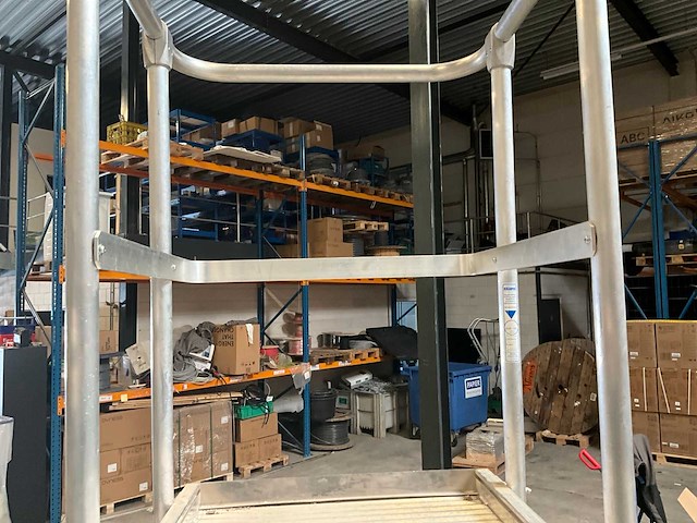 Krause platformtrap - afbeelding 7 van  9