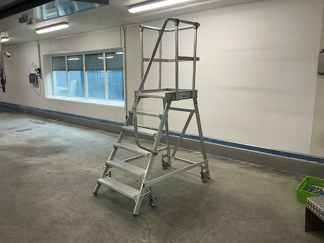 Krause stabilo 1x6 platformladder - afbeelding 1 van  4