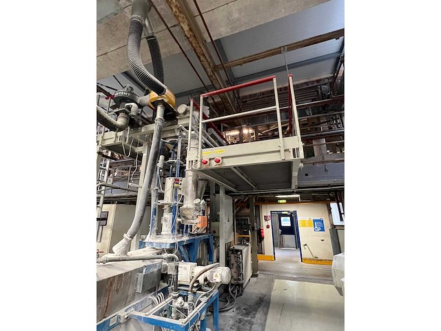 Kraussmaffei - 1998 - kmc85/2 - extruderlijn - afbeelding 2 van  3