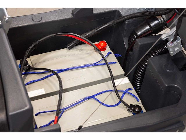 Kremer - 2024 - kr-fr70 - industriële zit schrobzuigmachine - afbeelding 9 van  28