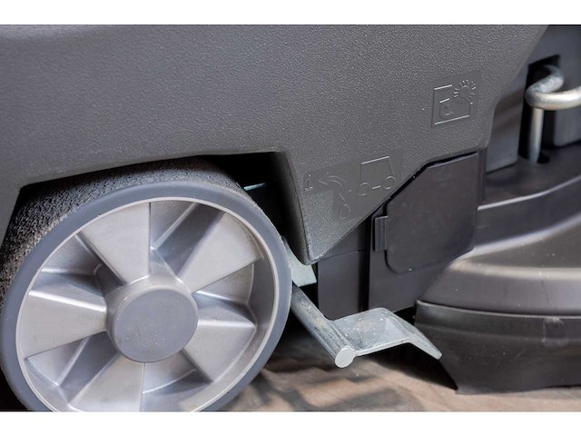 Kremer - 2025 - kr-fl50a - schrob/zuigmachine - afbeelding 7 van  23