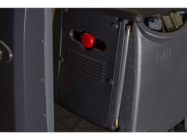 Kremer - 2025 - kr-fr70 - industriële zit schrobzuigmachine - afbeelding 16 van  28