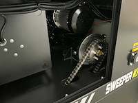 Kremer - 2025 - krs100 - straatveegmachine - afbeelding 4 van  6