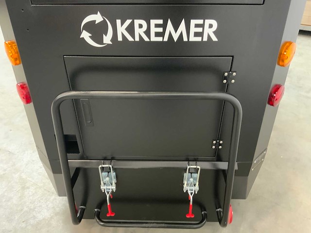 Kremer - 2025 - krs100 - straatveegmachine - afbeelding 15 van  25