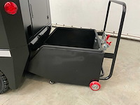 Kremer - 2025 - krs100 - straatveegmachine - afbeelding 16 van  25