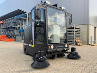 Kremer - 2025 - krs100 - straatveegmachine - afbeelding 12 van  25
