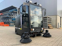Kremer - 2025 - krs100 - straatveegmachine - afbeelding 12 van  25
