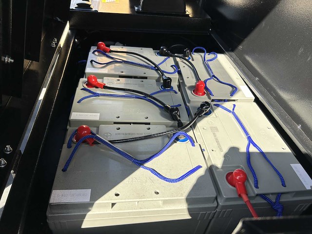 Kremer - 2025 - krs500 - parkeerplaats veegmachine - afbeelding 11 van  36