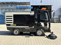 Kremer - 2025 - krs500 - parkeerplaats veegmachine - afbeelding 2 van  9