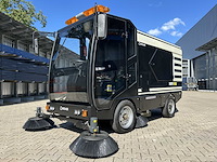 Kremer - 2025 - krs500 - parkeerplaats veegmachine - afbeelding 3 van  36