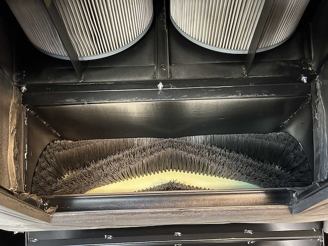 Kremer - 2025 - krs500 - parkeerplaats veegmachine - afbeelding 21 van  36
