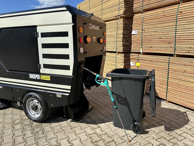 Kremer - 2025 - krs500 - parkeerplaats veegmachine - afbeelding 14 van  19