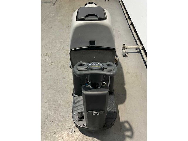 Kremer - 2026 - kr fr 70 - zelfrijdende veegmachine - afbeelding 18 van  19